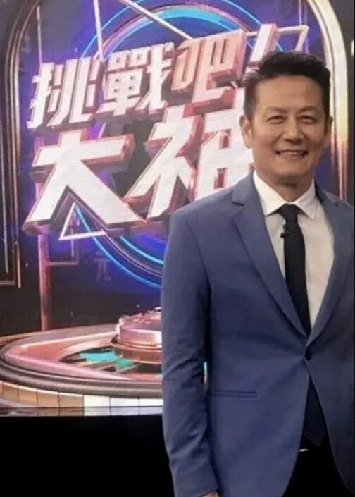 【和亲侄女的真实叙事】侄女逃课找我玩没忍住内射了，现在例假过了十来天了，感觉这次怀孕了！ - 真狼影视